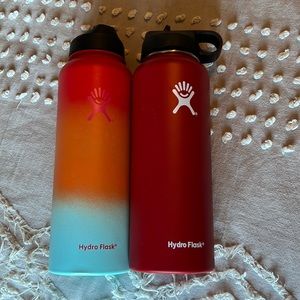 2 Hydro Flasks